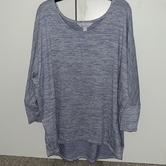 Good condition woman’s purple sweater - Picture 1 of 2